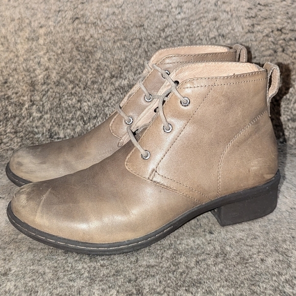 Bogs Kristina Chukka Boot Leather Waterproof Taupe Women's 9.5 - Picture 3 of 13